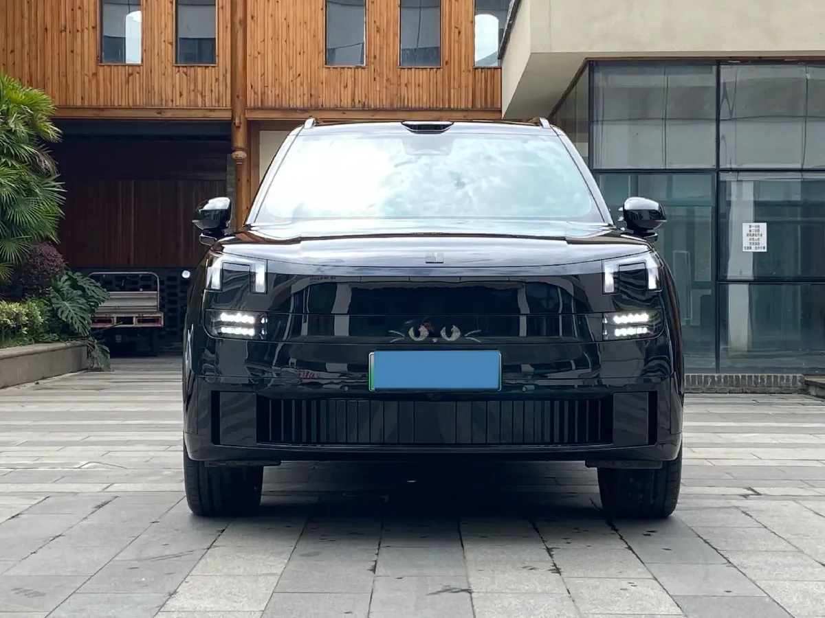 2025 LYNK&CO 900 1.5T 190HP L4 3DHT PHEV 43.3KWH,autocango,china used car exporter,china ev exporter,chinese used car exporter,chinese used ev exporter