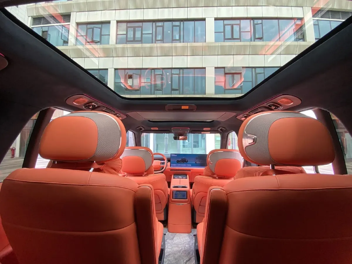 2025 LYNK&CO 900 1.5T 190HP L4 3DHT PHEV 43.3KWH,autocango,china used car exporter,china ev exporter,chinese used car exporter,chinese used ev exporter