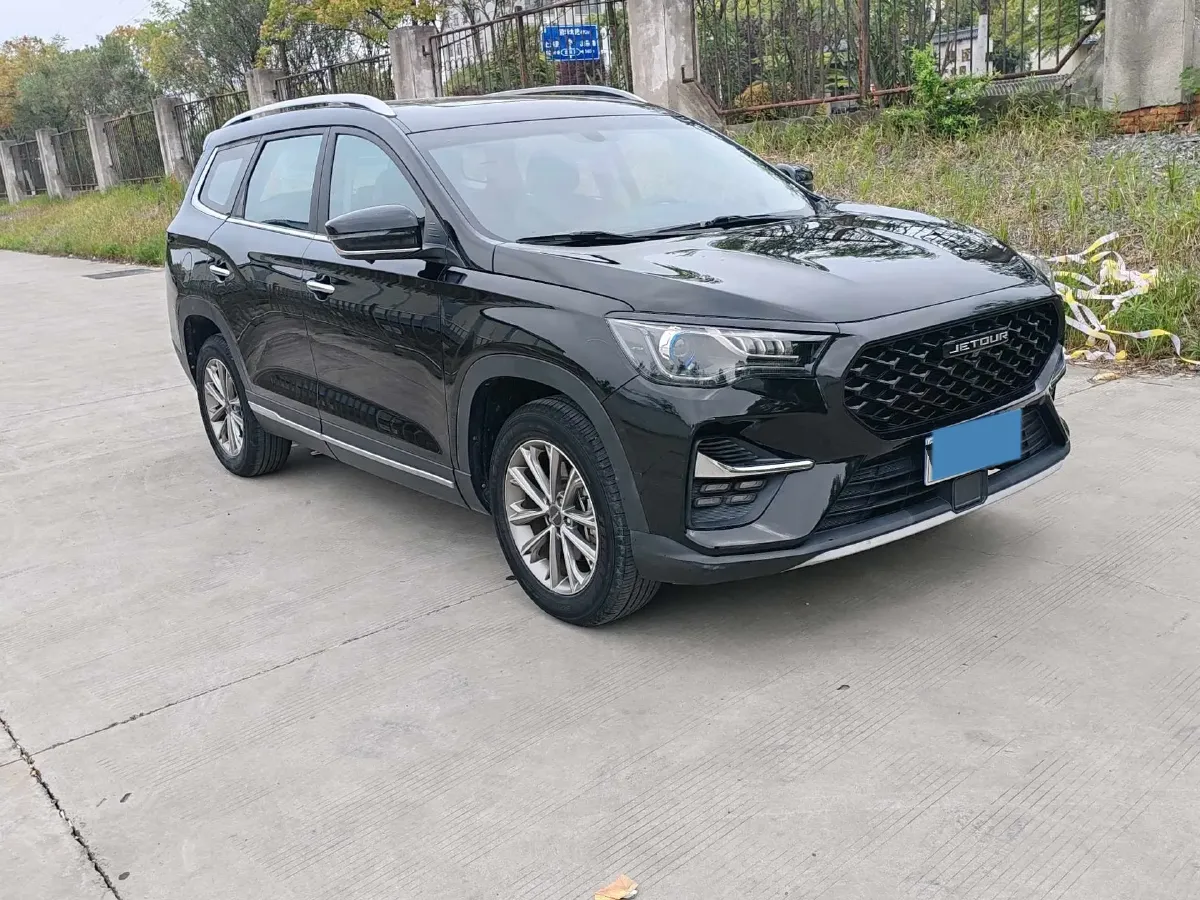 2020 Jetour X90 1.5T 156HP L4 6MT,autocango,china used car exporter,china ev exporter,chinese used car exporter,chinese used ev exporter