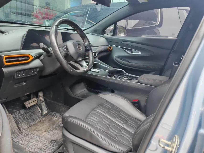 2022 ChangAn UNI-T 2.0T 233HP L4 8AT,autocango,china used car exporter,china ev exporter,chinese used car exporter,chinese used ev exporter