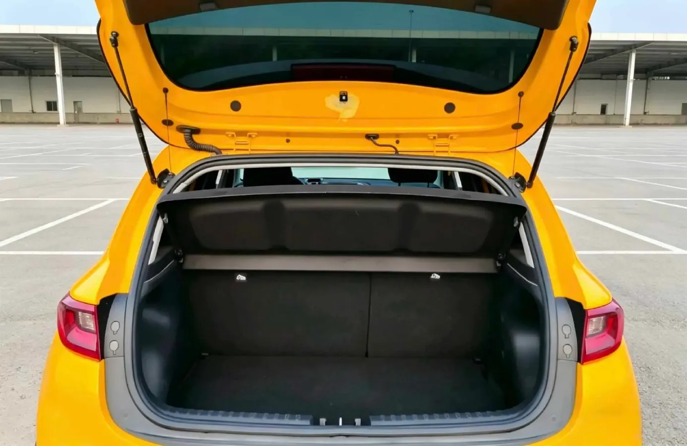 2021 Kia KX1 1.4L 100HP L4 CVT,autocango,china used car exporter,china ev exporter,chinese used car exporter,chinese used ev exporter