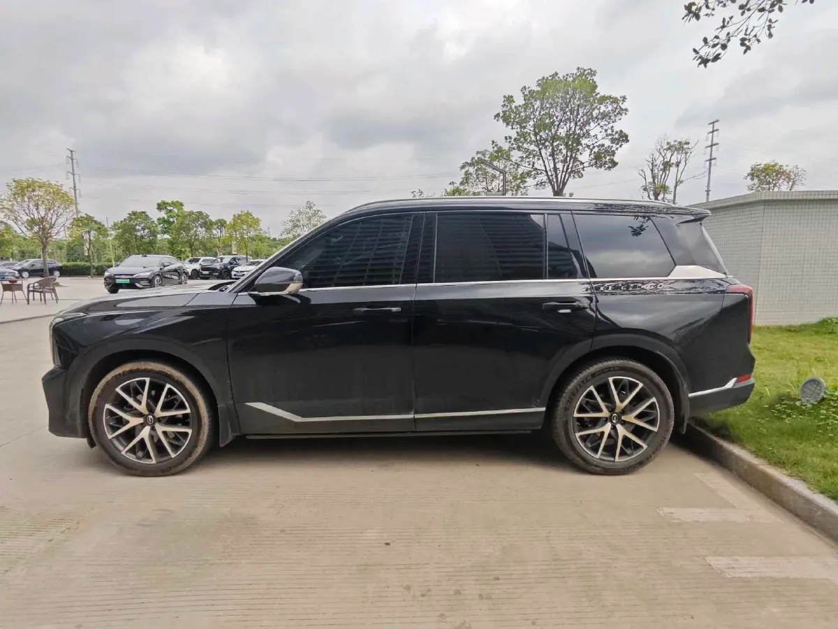 2022 GAC Trumpchi GS8 2.0T 252HP L4 8AT,autocango,china used car exporter,china ev exporter,chinese used car exporter,chinese used ev exporter