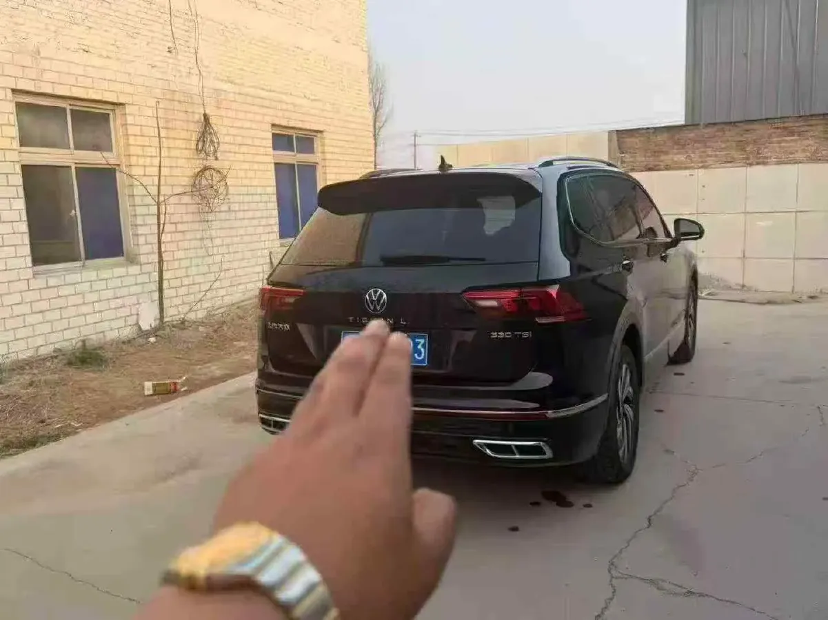 2024 Volkswagen Tiguan L 2.0T 186HP L4 7DCT,autocango,china used car exporter,china ev exporter,chinese used car exporter,chinese used ev exporter