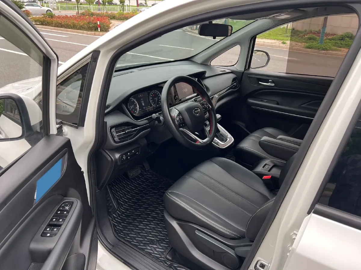 2021 GAC Trumpchi M6 1.5T 169HP L4 7DCT,autocango,china used car exporter,china ev exporter,chinese used car exporter,chinese used ev exporter