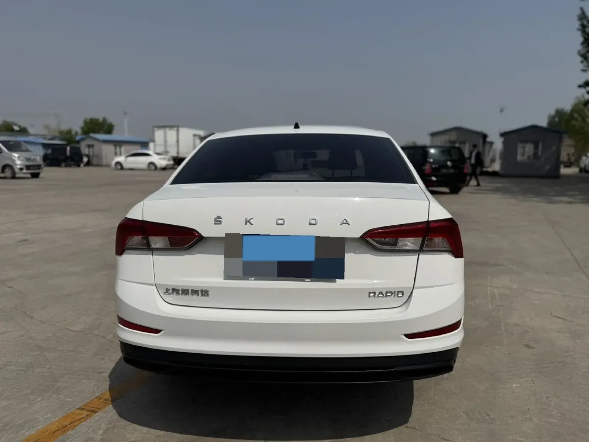 2020 Skoda Rapid 1.5L 112HP L4 6AT,autocango,china used car exporter,china ev exporter,chinese used car exporter,chinese used ev exporter