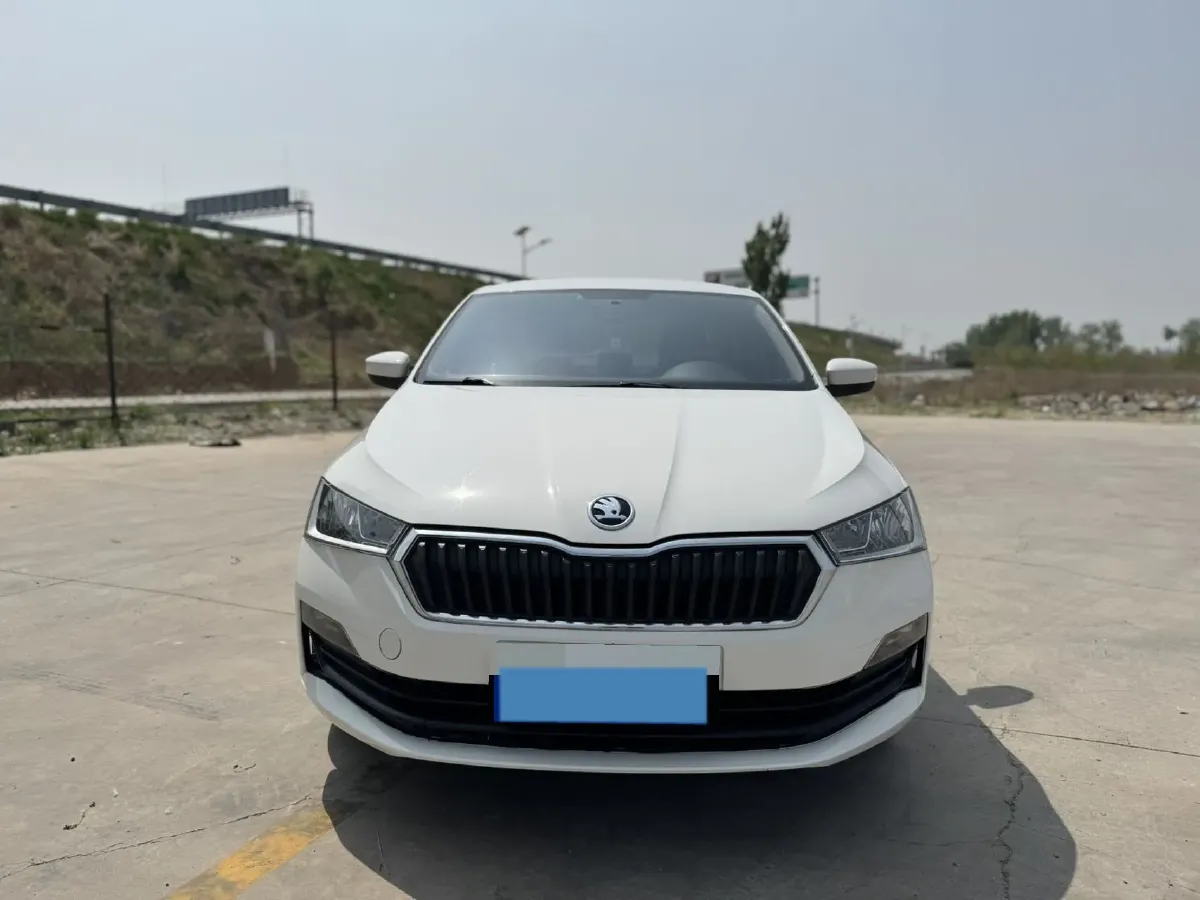 2020 Skoda Rapid 1.5L 112HP L4 6AT,autocango,china used car exporter,china ev exporter,chinese used car exporter,chinese used ev exporter