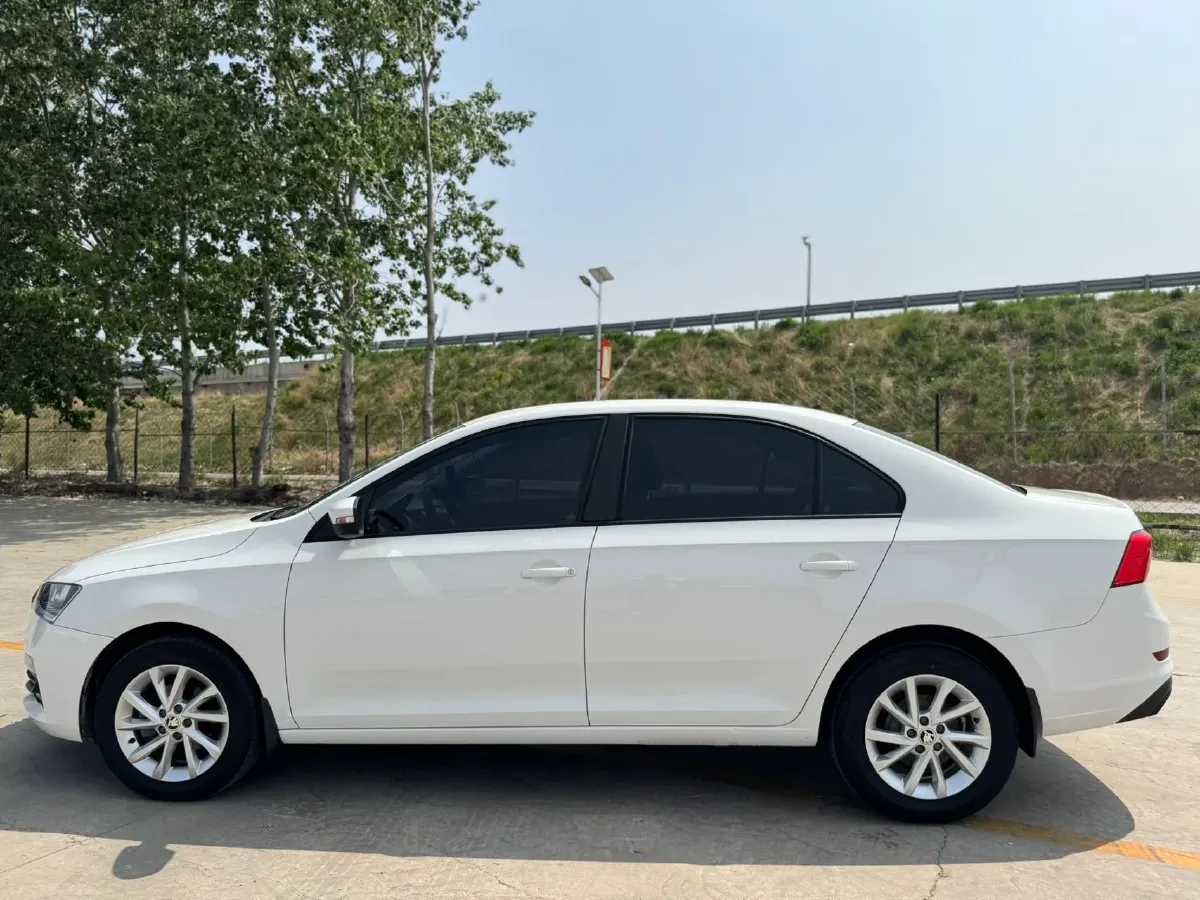 2020 Skoda Rapid 1.5L 112HP L4 6AT,autocango,china used car exporter,china ev exporter,chinese used car exporter,chinese used ev exporter