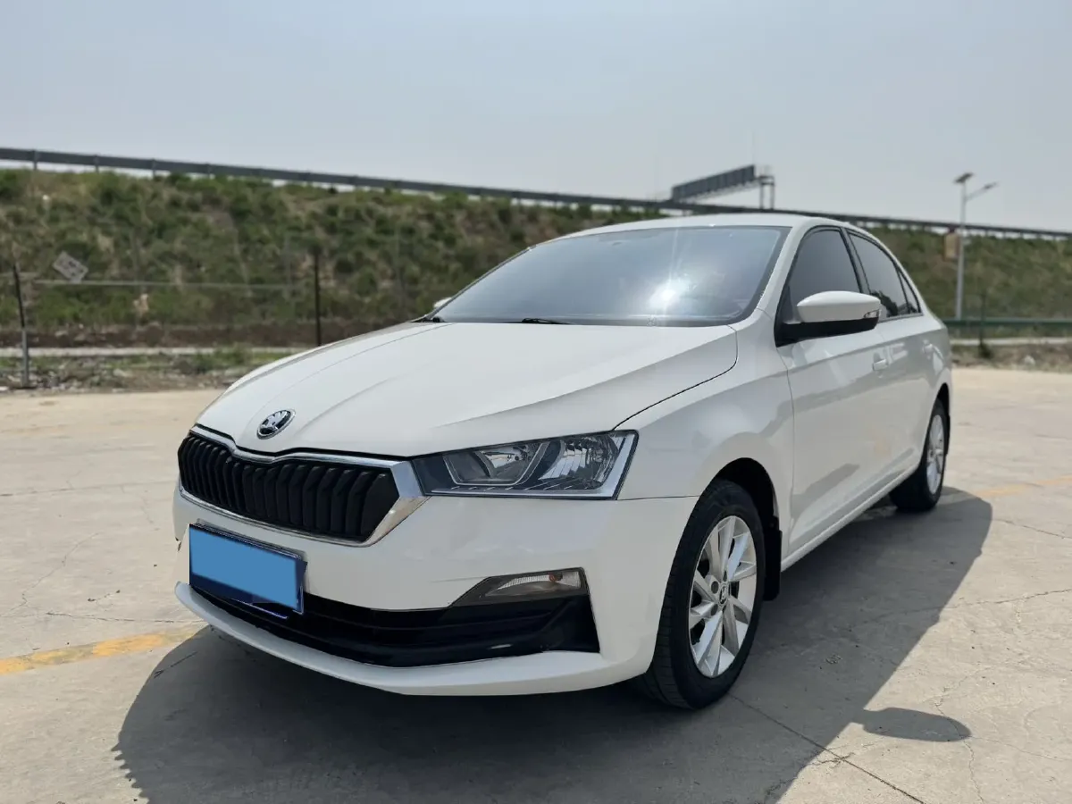 2020 Skoda Rapid 1.5L 112HP L4 6AT,autocango,china used car exporter,china ev exporter,chinese used car exporter,chinese used ev exporter