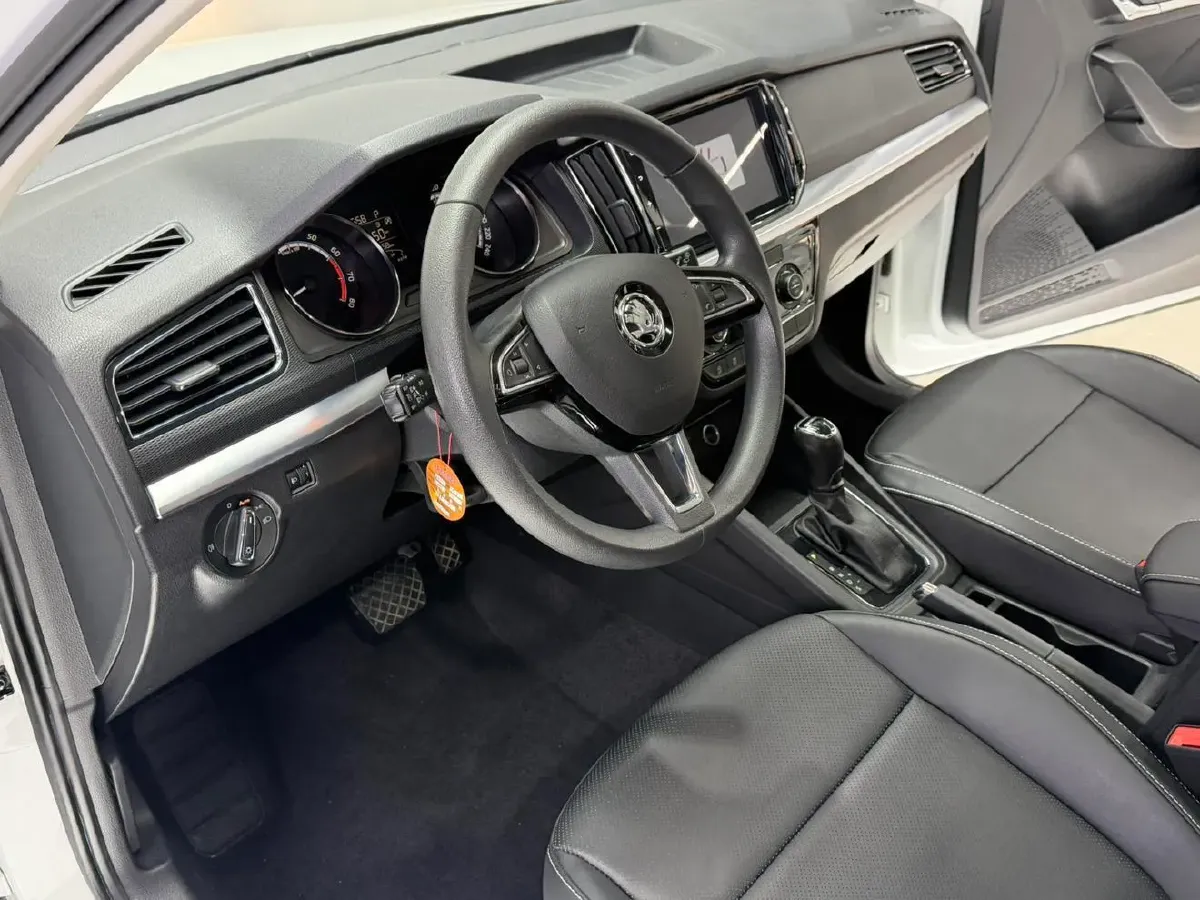 2023 Skoda Kamiq 1.5L 112HP L4 6AT,autocango,china used car exporter,china ev exporter,chinese used car exporter,chinese used ev exporter