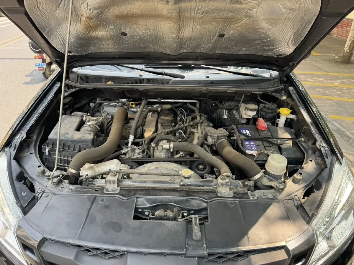 2022 Isuzu RE-MAX Jim 2.8T 120HP L4 5MT,autocango,china used car exporter,china ev exporter,chinese used car exporter,chinese used ev exporter