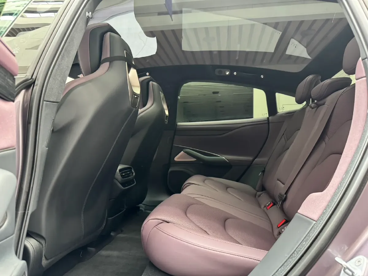 2024 MI SU7 BEV 101KWH,autocango,china used car exporter,china ev exporter,chinese used car exporter,chinese used ev exporter