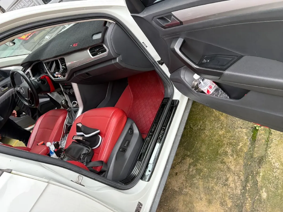 2022 Volkswagen T-Roc 1.4T 150HP L4 7DCT,autocango,china used car exporter,china ev exporter,chinese used car exporter,chinese used ev exporter