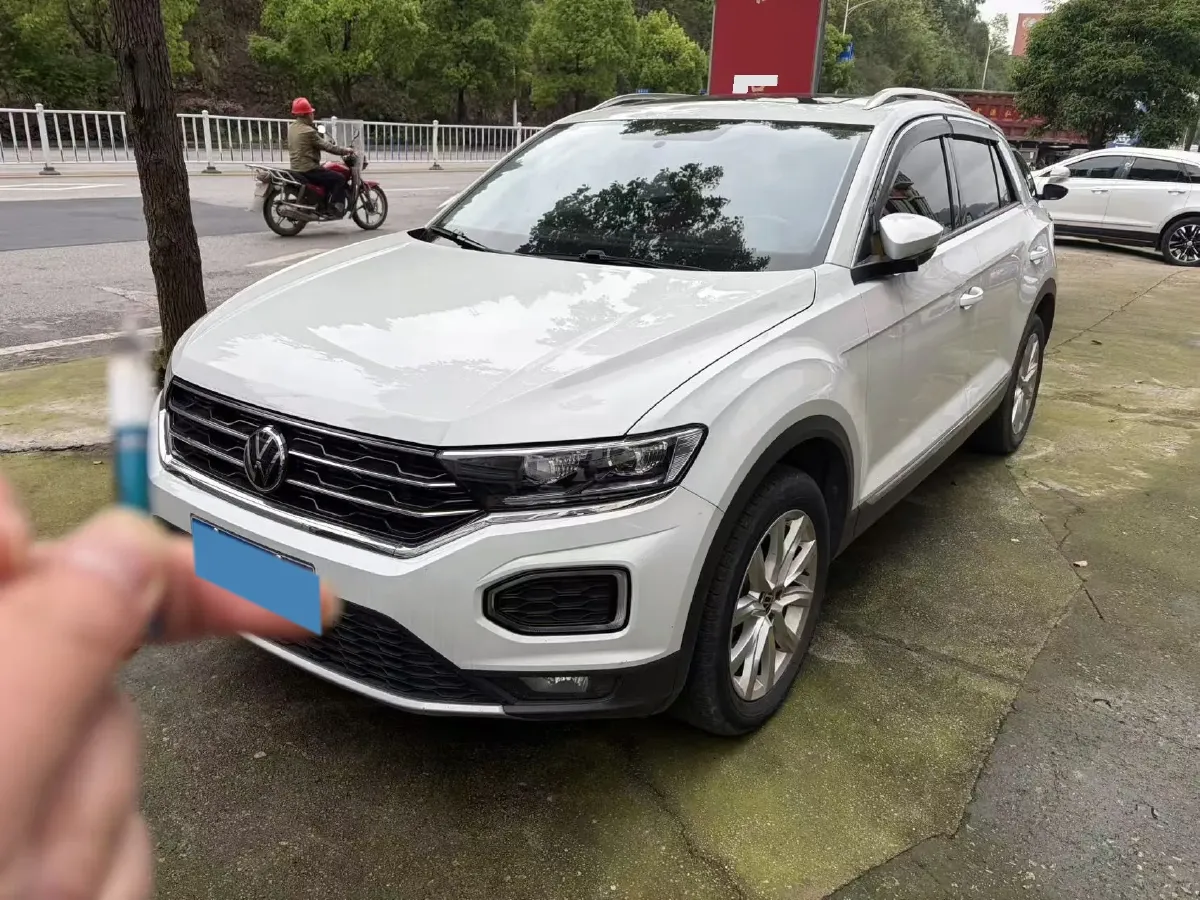 2022 Volkswagen T-Roc 1.4T 150HP L4 7DCT,autocango,china used car exporter,china ev exporter,chinese used car exporter,chinese used ev exporter