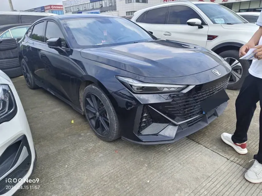 2022 ChangAn UNI-V 1.5T 188HP L4 7DCT,autocango,china used car exporter,china ev exporter,chinese used car exporter,chinese used ev exporter