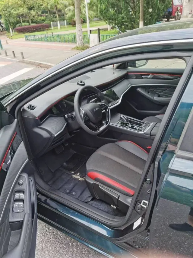 2021 DongFeng Aeolus YiXuan MAX 1.5T 190HP L4 7DCT,autocango,china used car exporter,china ev exporter,chinese used car exporter,chinese used ev exporter