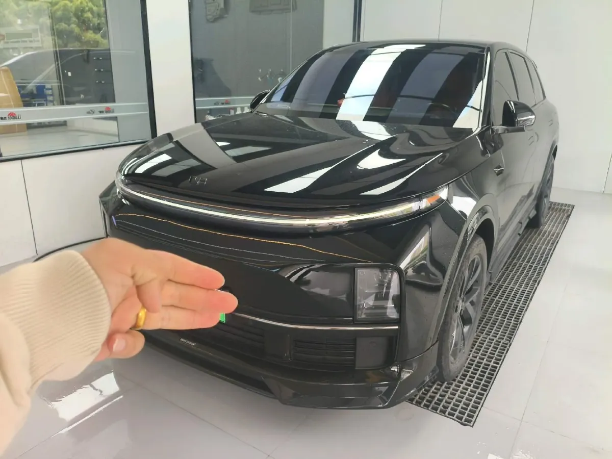 2023 Li L7 Range Extended 154HP REEV 40.9KWH,autocango,china used car exporter,china ev exporter,chinese used car exporter,chinese used ev exporter
