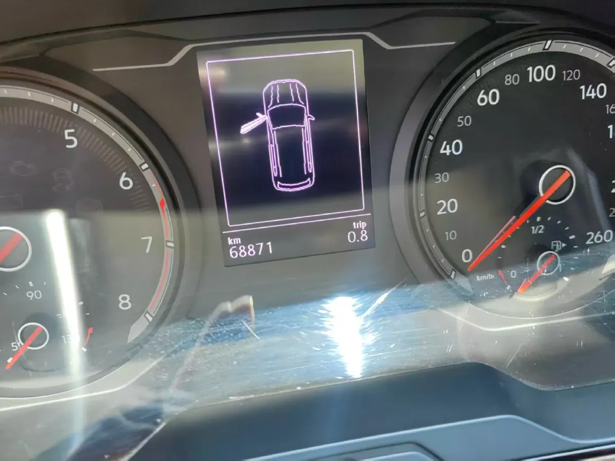 2019 MINI MINI 1.5T 102HP L3 7DCT,autocango,china used car exporter,china ev exporter,chinese used car exporter,chinese used ev exporter