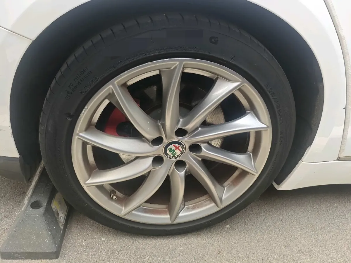 2017 Ford Mustang 2.3T 314HP L4 6AT,autocango,china used car exporter,china ev exporter,chinese used car exporter,chinese used ev exporter