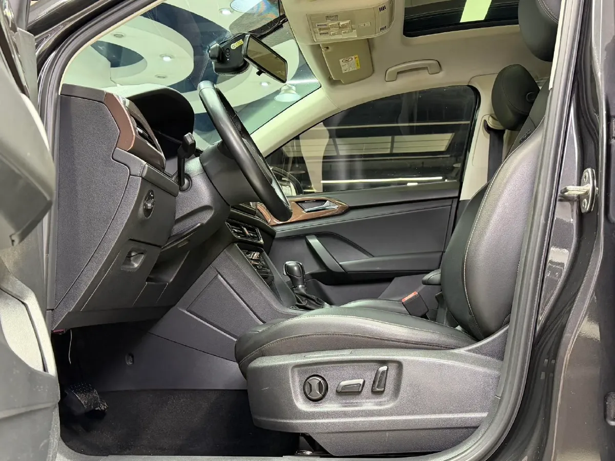 2022 Volkswagen Tharu 1.4T 150HP L4 7DCT,autocango,china used car exporter,china ev exporter,chinese used car exporter,chinese used ev exporter