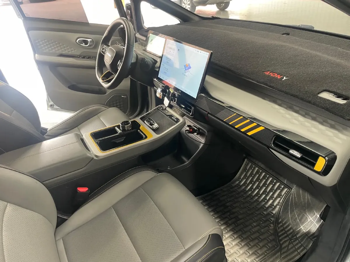 2022 Geely Okavango 1.8T 184HP L4 7DCT,autocango,china used car exporter,china ev exporter,chinese used car exporter,chinese used ev exporter