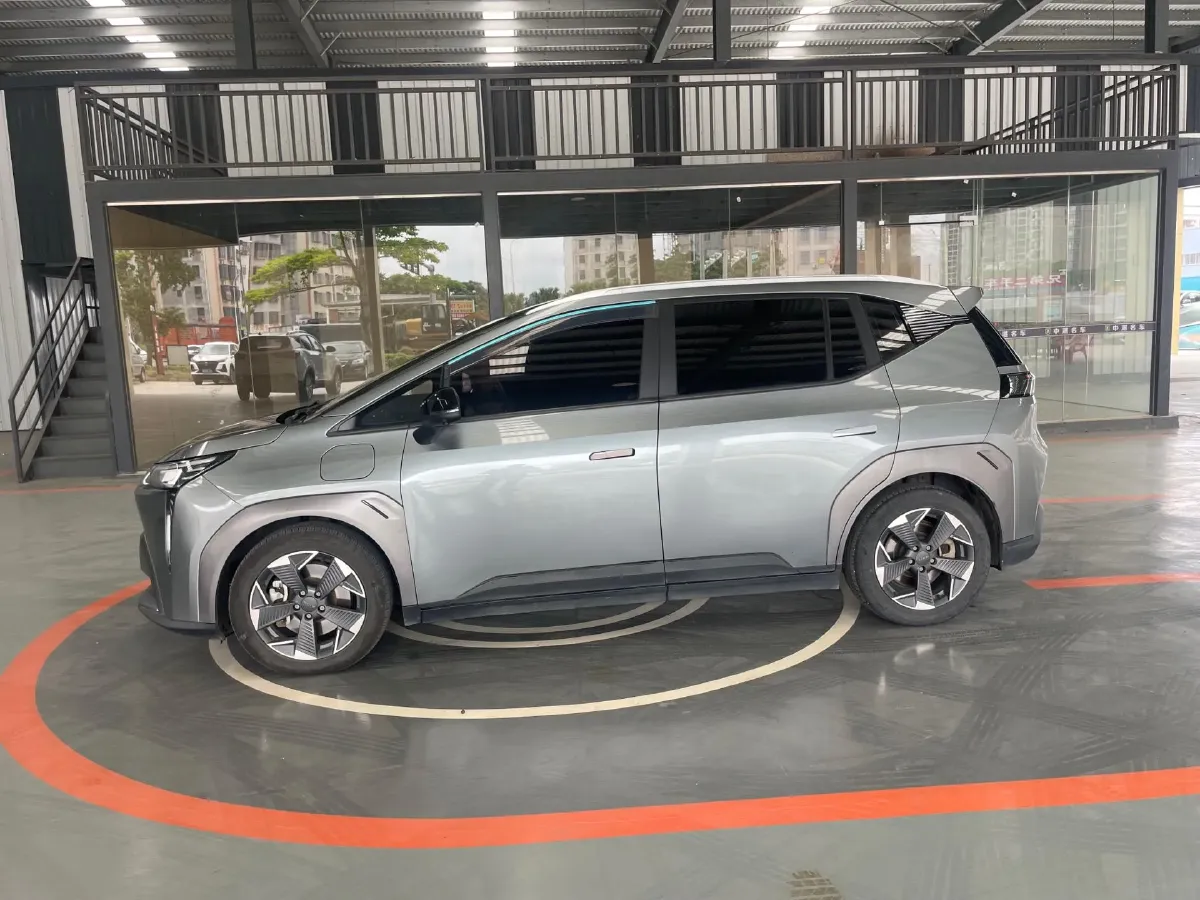 2022 Geely Okavango 1.8T 184HP L4 7DCT,autocango,china used car exporter,china ev exporter,chinese used car exporter,chinese used ev exporter