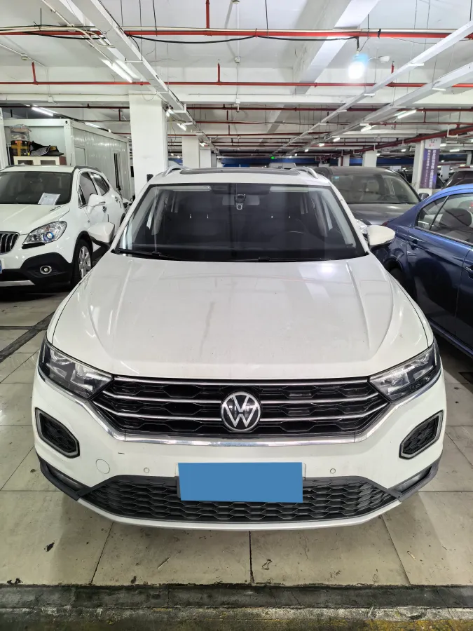 2022 Volkswagen T-Roc 1.4T 150HP L4 7DCT,autocango,china used car exporter,china ev exporter,chinese used car exporter,chinese used ev exporter