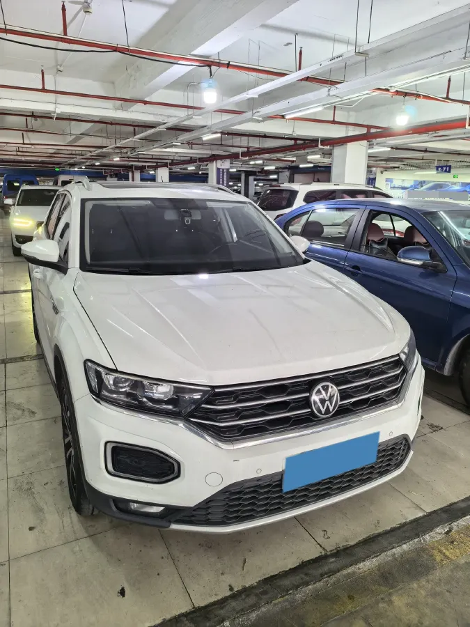 2022 Volkswagen T-Roc 1.4T 150HP L4 7DCT,autocango,china used car exporter,china ev exporter,chinese used car exporter,chinese used ev exporter