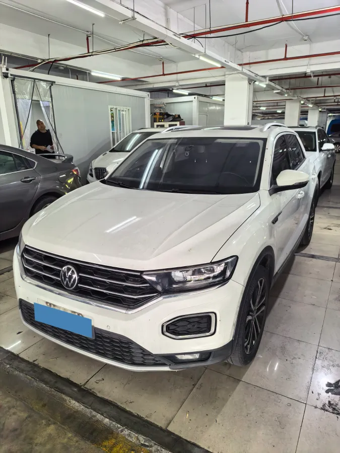 2022 Volkswagen T-Roc 1.4T 150HP L4 7DCT,autocango,china used car exporter,china ev exporter,chinese used car exporter,chinese used ev exporter