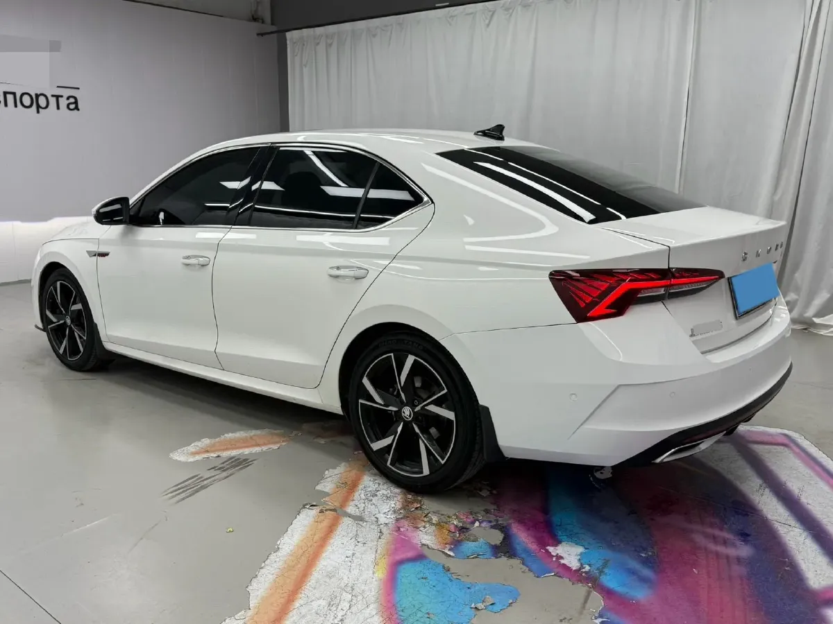 2022 Skoda Octavia 1.4T 150HP L4 7DCT,autocango,china used car exporter,china ev exporter,chinese used car exporter,chinese used ev exporter