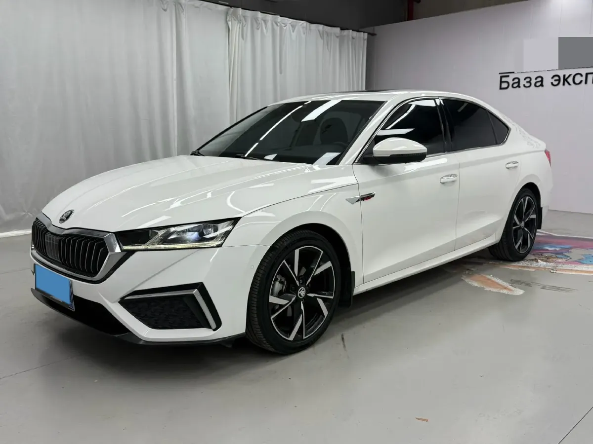2022 Skoda Octavia 1.4T 150HP L4 7DCT,autocango,china used car exporter,china ev exporter,chinese used car exporter,chinese used ev exporter