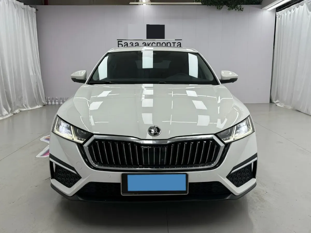 2022 Skoda Octavia 1.4T 150HP L4 7DCT,autocango,china used car exporter,china ev exporter,chinese used car exporter,chinese used ev exporter