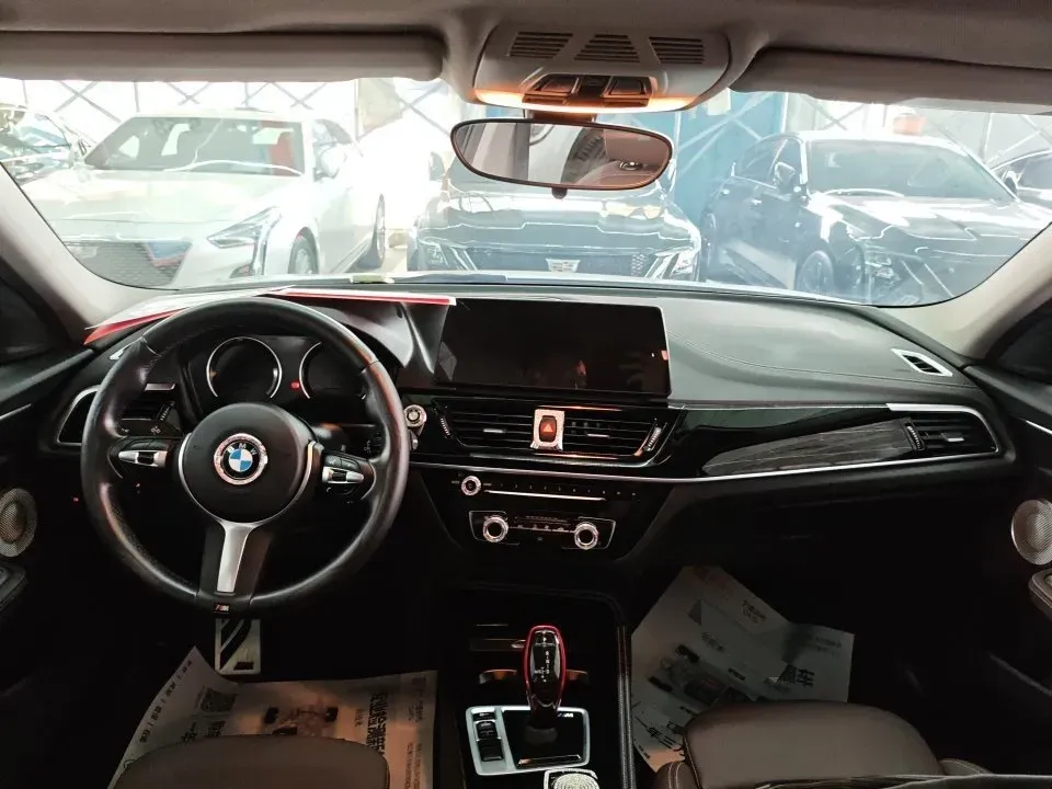 2022 BMW 1 Series 1.5T 140HP L3 7DCT,autocango,china used car exporter,china ev exporter,chinese used car exporter,chinese used ev exporter