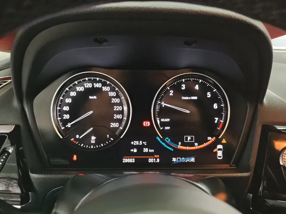 2022 BMW 1 Series 1.5T 140HP L3 7DCT,autocango,china used car exporter,china ev exporter,chinese used car exporter,chinese used ev exporter