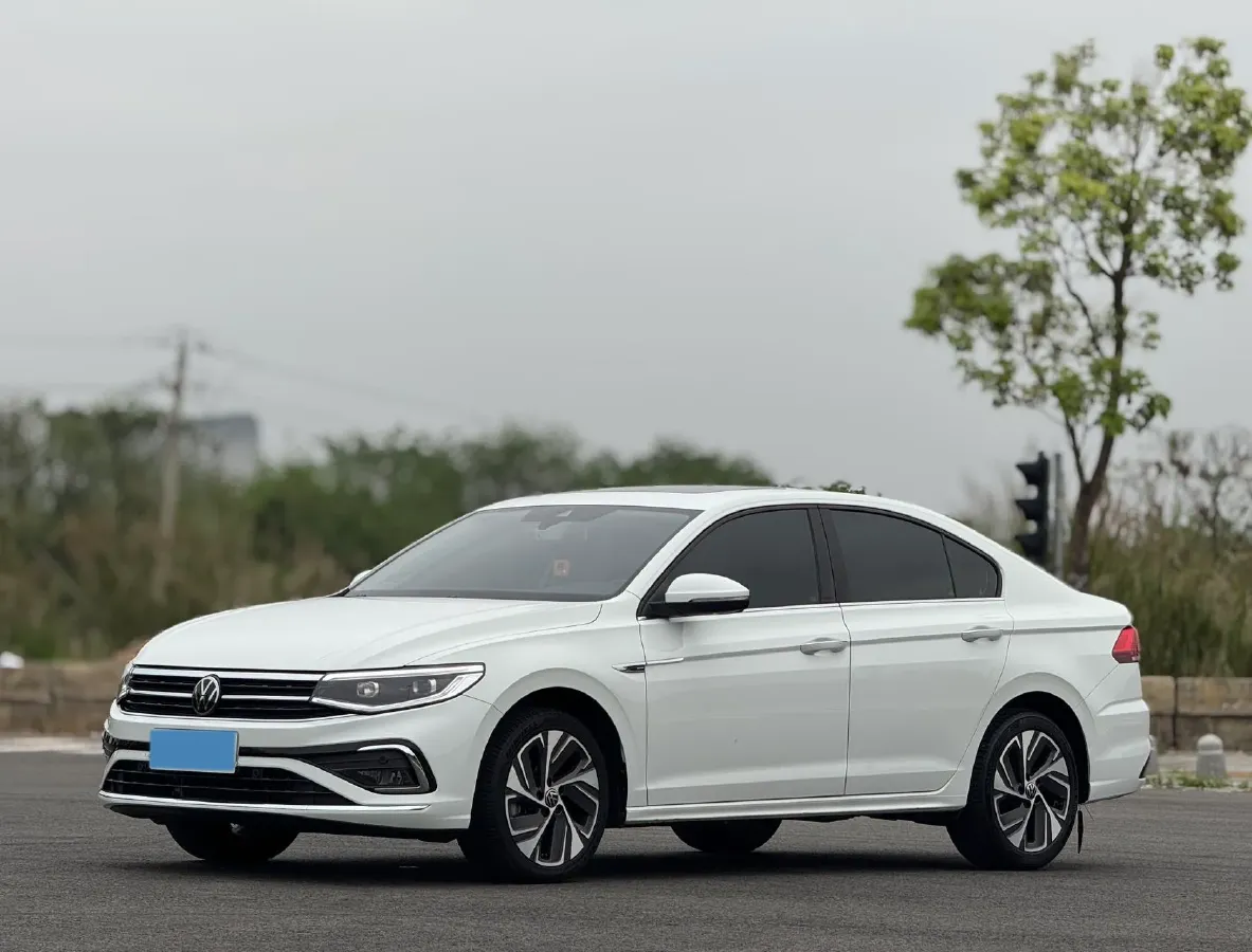2023 Volkswagen Bora 1.5T 160HP L4 7DCT,autocango,china used car exporter,china ev exporter,chinese used car exporter,chinese used ev exporter