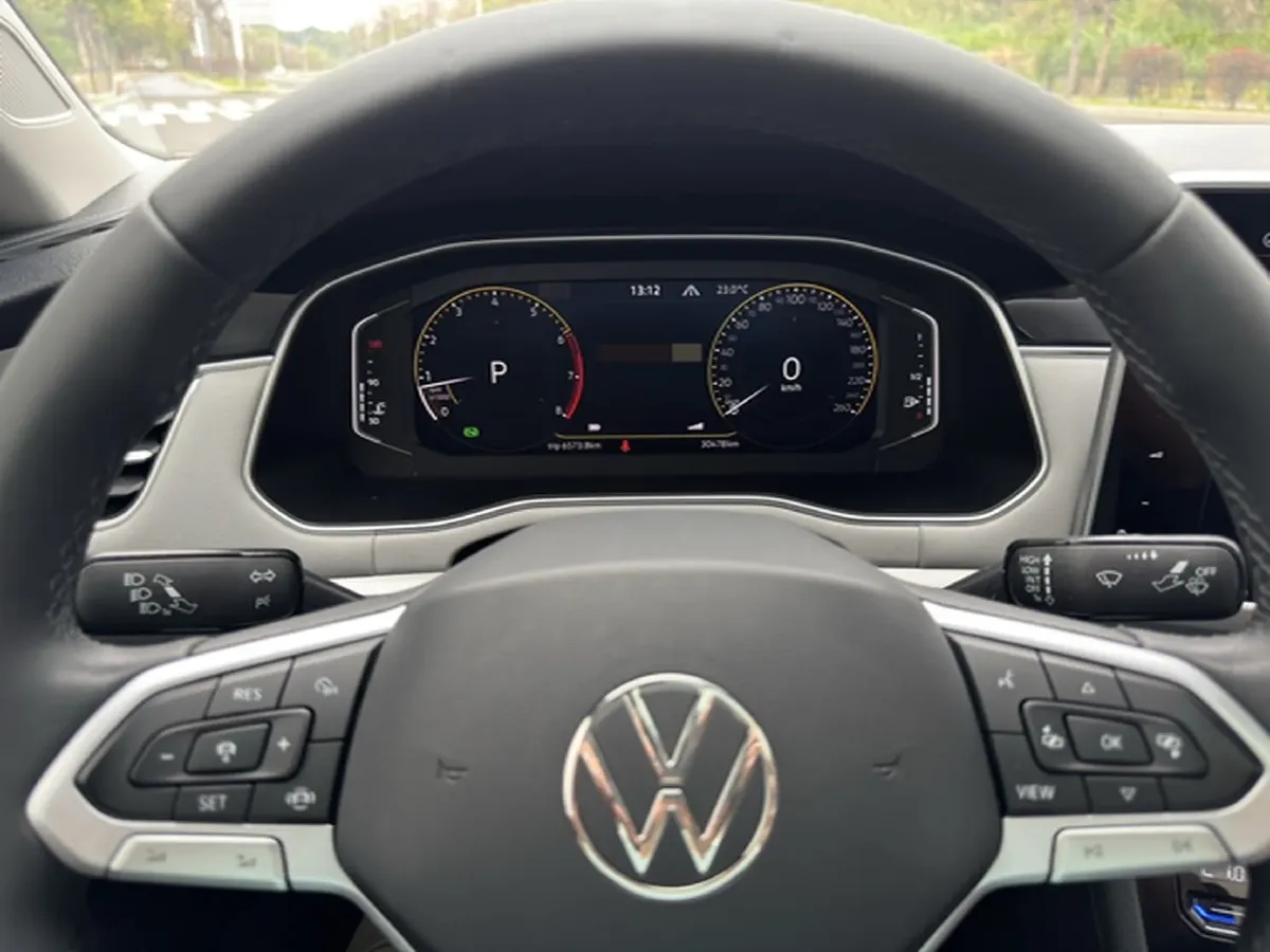 2023 Volkswagen Bora 1.5T 160HP L4 7DCT,autocango,china used car exporter,china ev exporter,chinese used car exporter,chinese used ev exporter