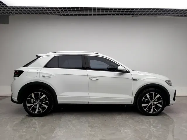 2024 Volkswagen T-Roc 1.4T 150HP L4 7DCT,autocango,china used car exporter,china ev exporter,chinese used car exporter,chinese used ev exporter