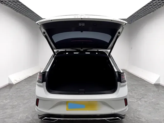 2024 Volkswagen T-Roc 1.4T 150HP L4 7DCT,autocango,china used car exporter,china ev exporter,chinese used car exporter,chinese used ev exporter