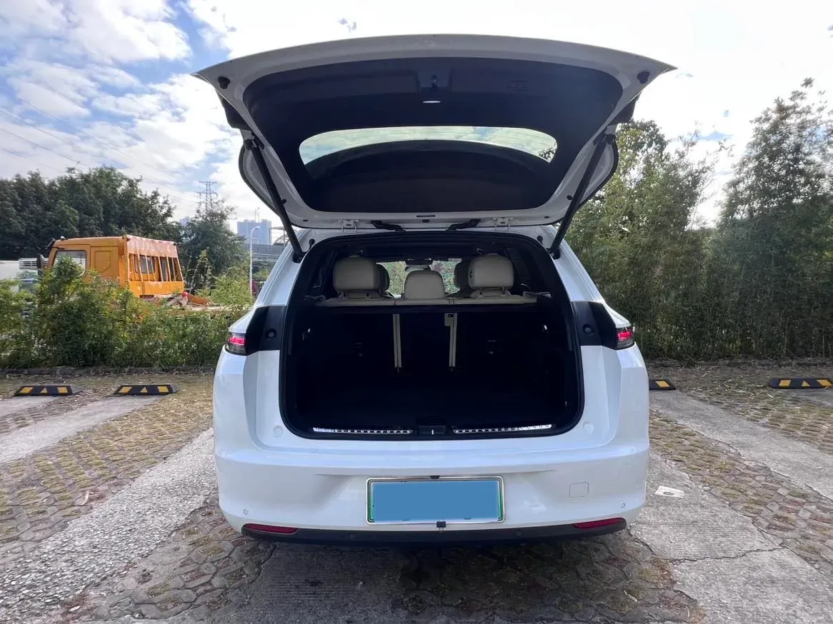 2023 Li L7 Range Extended 154HP REEV 40.9KWH,autocango,china used car exporter,china ev exporter,chinese used car exporter,chinese used ev exporter