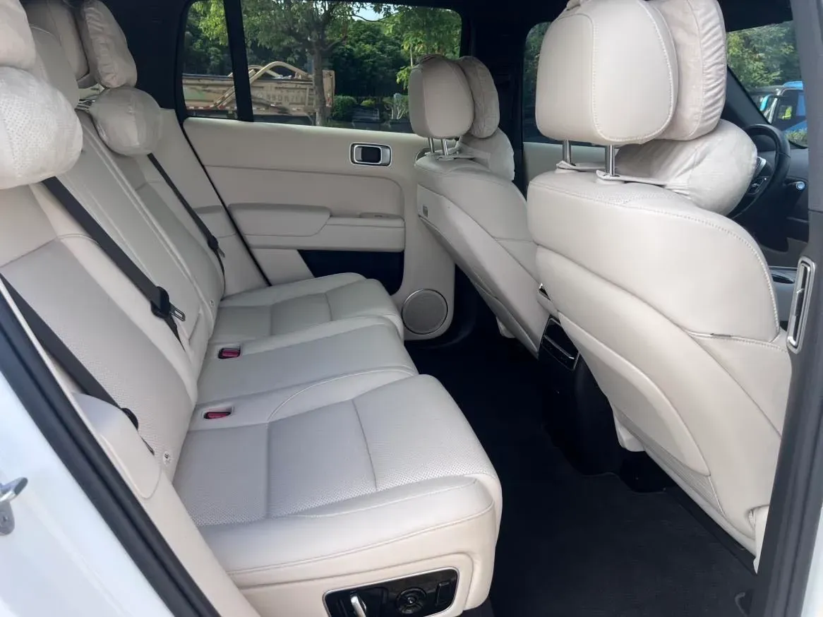 2023 Li L7 Range Extended 154HP REEV 40.9KWH,autocango,china used car exporter,china ev exporter,chinese used car exporter,chinese used ev exporter