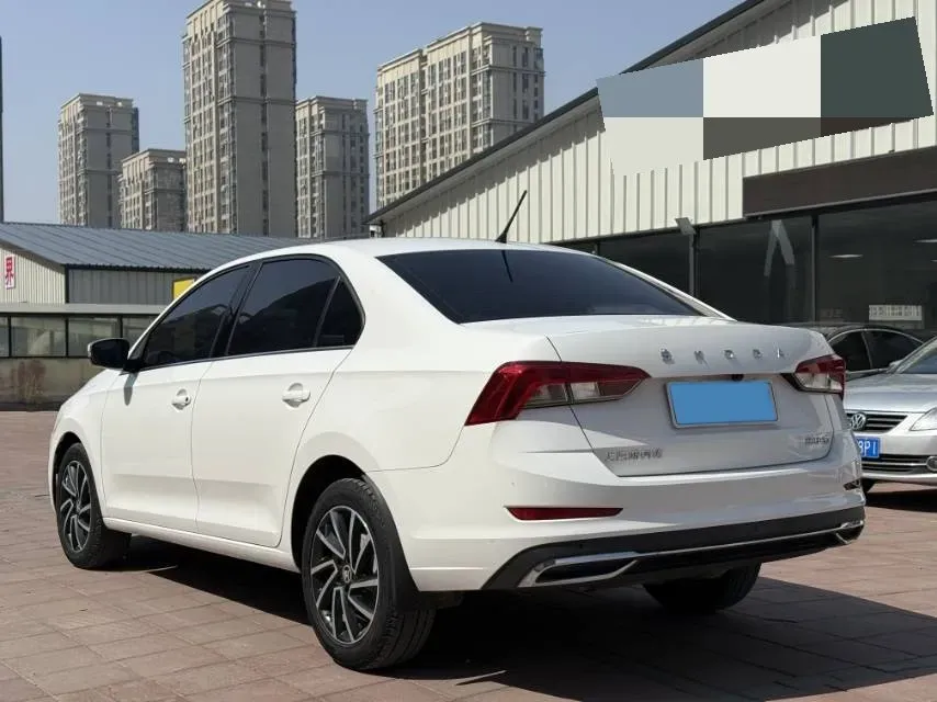 2020 Skoda Rapid 1.5L 112HP L4 5MT,autocango,china used car exporter,china ev exporter,chinese used car exporter,chinese used ev exporter