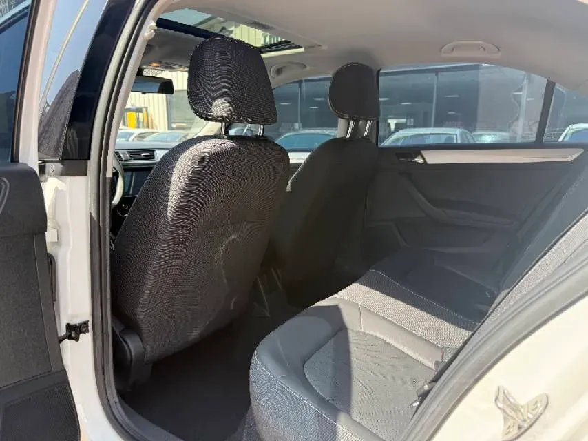 2020 Skoda Rapid 1.5L 112HP L4 5MT,autocango,china used car exporter,china ev exporter,chinese used car exporter,chinese used ev exporter