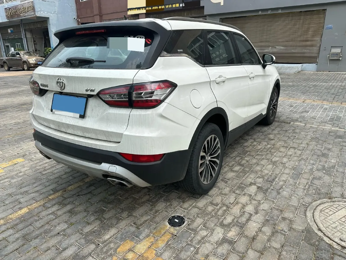 2018 Brilliance Auto V6 1.5T 150HP L4 6MT,autocango,china used car exporter,china ev exporter,chinese used car exporter,chinese used ev exporter
