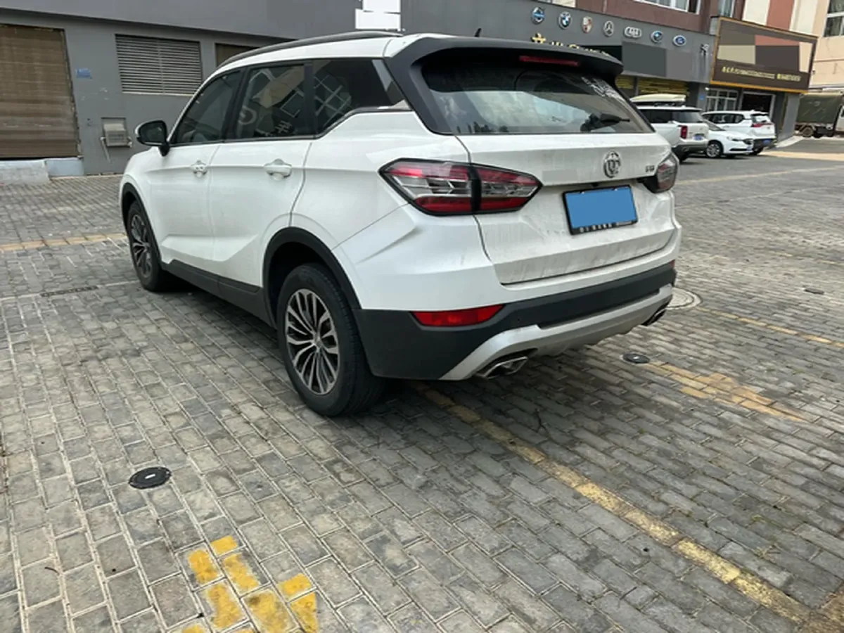 2018 Brilliance Auto V6 1.5T 150HP L4 6MT,autocango,china used car exporter,china ev exporter,chinese used car exporter,chinese used ev exporter