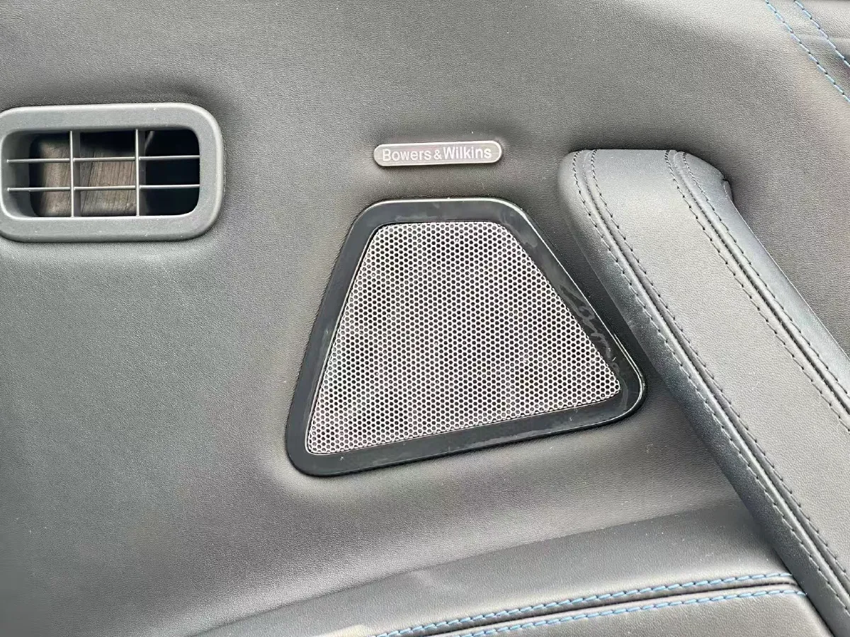 2021 Maserati Ghibli 2.0T 330HP L4 8AT,autocango,china used car exporter,china ev exporter,chinese used car exporter,chinese used ev exporter