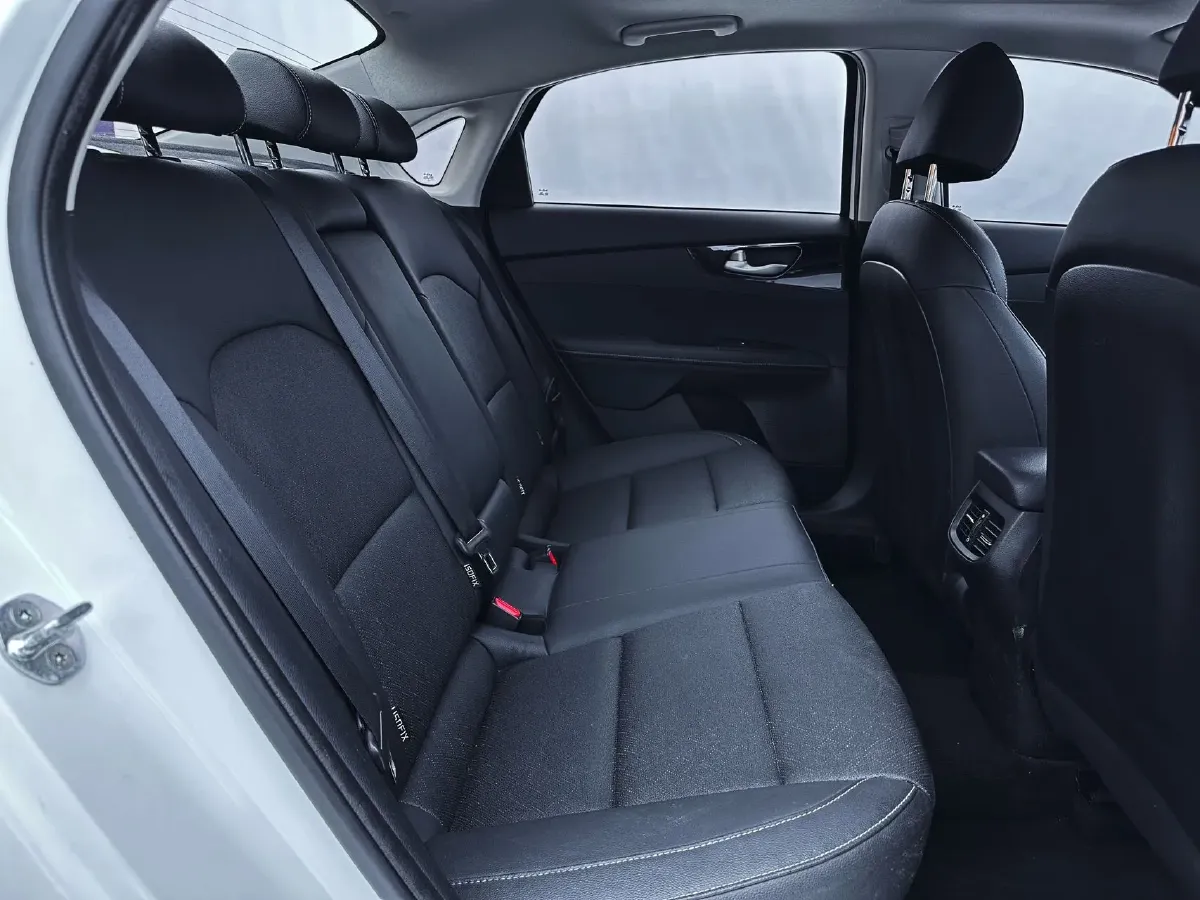 2021 Kia K3 1.5L 115HP L4 CVT,autocango,china used car exporter,china ev exporter,chinese used car exporter,chinese used ev exporter