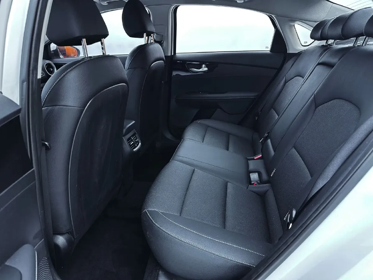 2021 Kia K3 1.5L 115HP L4 CVT,autocango,china used car exporter,china ev exporter,chinese used car exporter,chinese used ev exporter