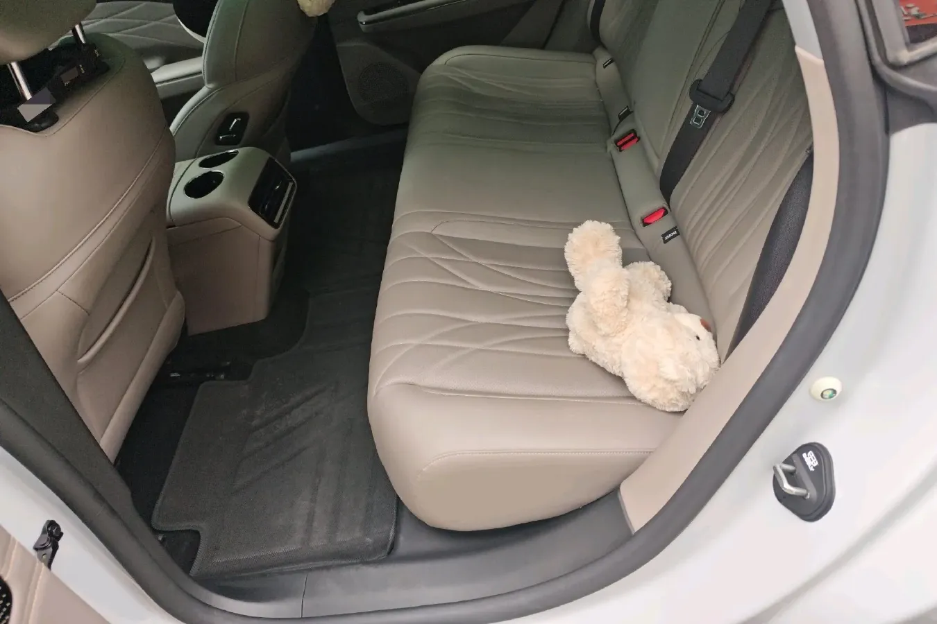 2025 Geely Galaxy Starshine 8 1.5L 112HP L4 1DHT PHEV,autocango,china used car exporter,china ev exporter,chinese used car exporter,chinese used ev exporter