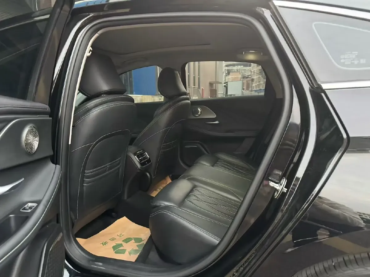 2023 Chery Arrizo 8 2.0T 254HP L4 7DCT,autocango,china used car exporter,china ev exporter,chinese used car exporter,chinese used ev exporter