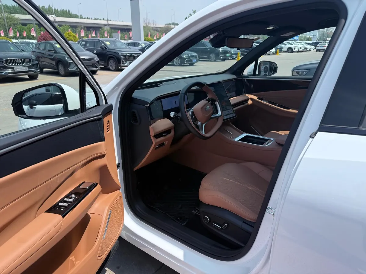 2025 Geely Galaxy L7 1.5L 112HP L4 1DHT PHEV 18.4KWH,autocango,china used car exporter,china ev exporter,chinese used car exporter,chinese used ev exporter