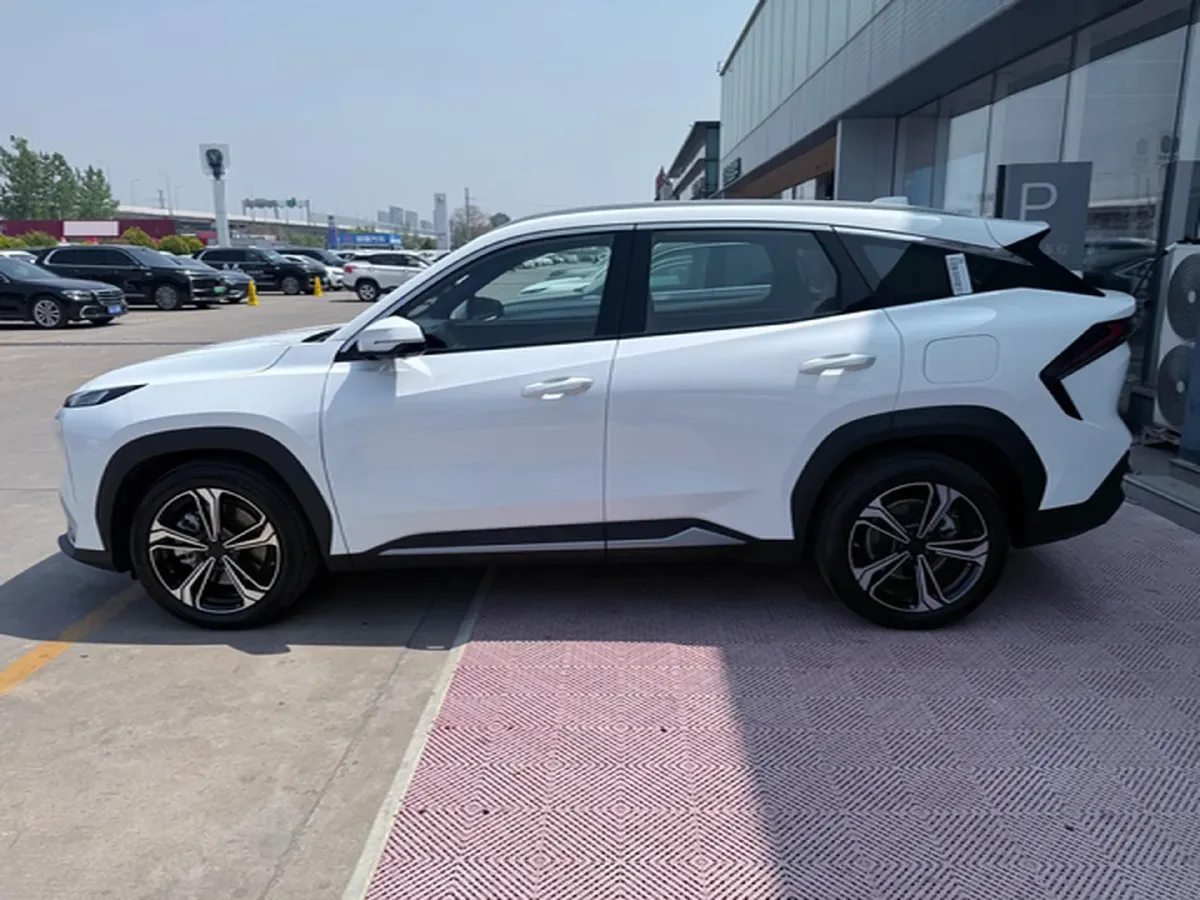 2025 Geely Galaxy L7 1.5L 112HP L4 1DHT PHEV 18.4KWH,autocango,china used car exporter,china ev exporter,chinese used car exporter,chinese used ev exporter